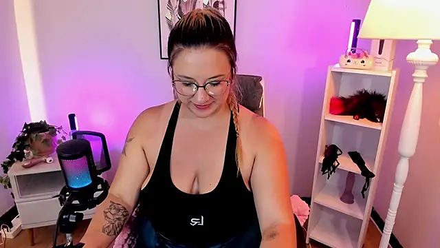 hollie joliie online show from 03.29.26