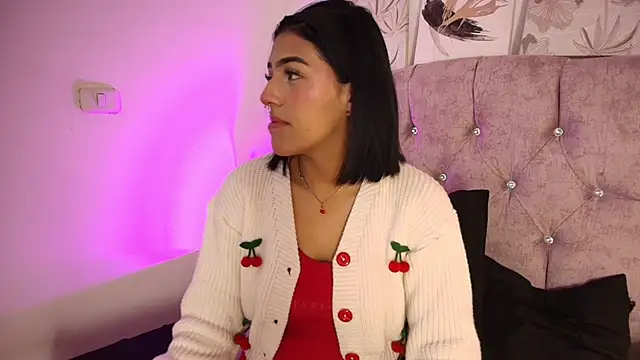 Snapshot of Dulce_Bella_ chatting on 02.03.26 Dulce Bella online show from 02.03.26