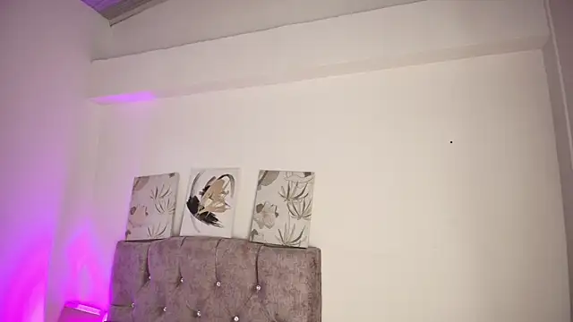 Snapshot of Dulce_Bella_ chatting on 02.12.26 Dulce Bella online show from 02.12.26