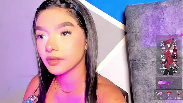 lau-hot online show from 11.28.25