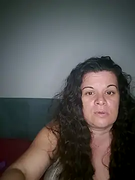 Snapshot of PerleRaree chatting on 04.24.26 PerleRaree online show from 04.24.26