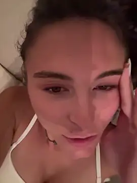 Snapshot of SophiiaStarr chatting on 06.18.26 SophiiaStarr online show from 06.18.26