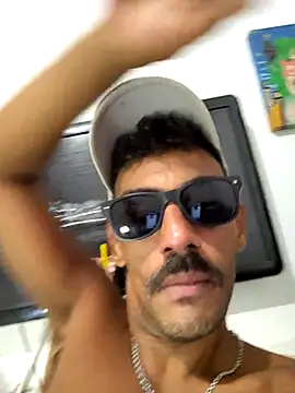 Snapshot of cajukarioca@xh chatting on 09.17.25 cajukariocaxh online show from 09.17.25