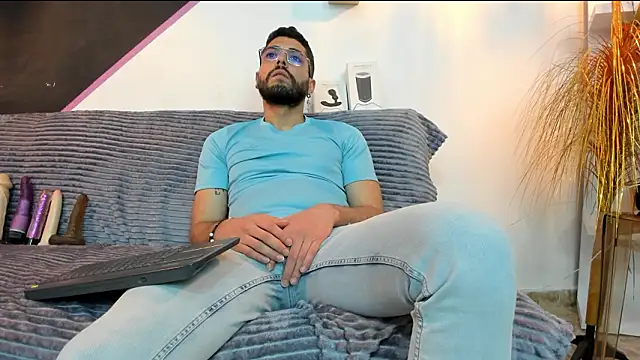 Snapshot of DanteWinter chatting on 03.02.26 DanteWinter online show from 03.02.26