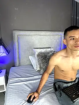 Tasha and Karl online show from 09.25.25