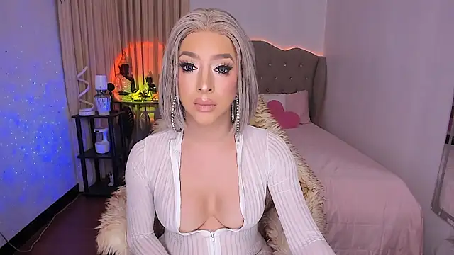 Dream Goddess online show from 12.14.25