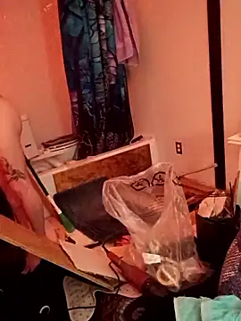 Snapshot of Mrluckstick chatting on 12.01.25 Mrluckstick online show from 12.01.25