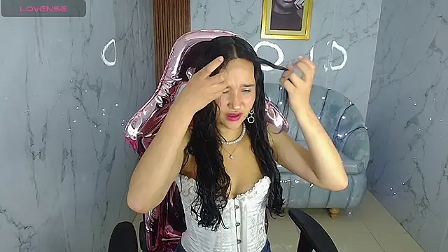 bella vibess s online show from 12.16.25