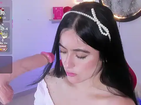 Snapshot of lana_grenville chatting on 09.23.25 lana grenville online show from 09.23.25