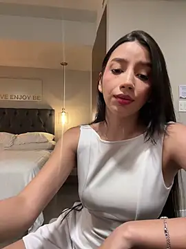 Min junn online show from 11.17.25