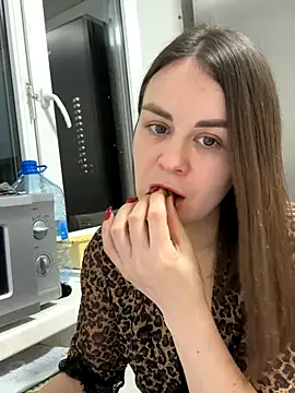 Risky-Flower online show from 10.02.25