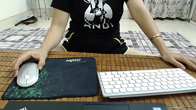 Ami 8x online show from 09.21.25