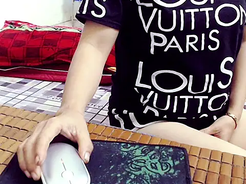 Ami 8x online show from 10.21.25