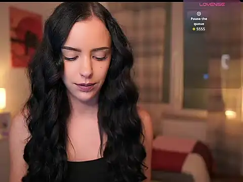 Snapshot of honey__kate chatting on 10.14.25 honey kate online show from 10.14.25