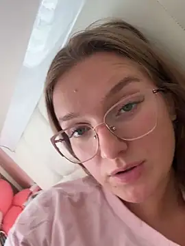 Bellatrisssaa online show from 09.21.25