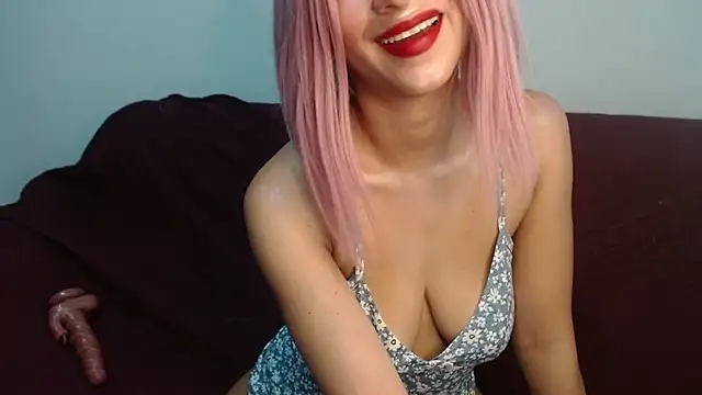 Snapshot of MoonScarlett chatting on 04.22.26 MoonScarlett online show from 04.22.26