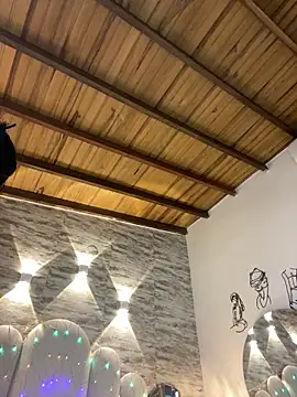 Snapshot of Kristy1_ chatting on 12.16.25 Kristy1 online show from 12.16.25