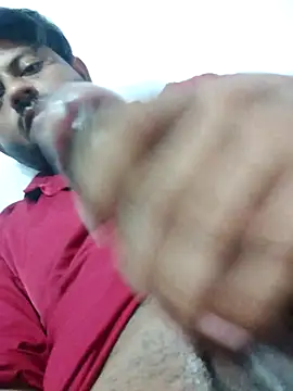 Snapshot of urhotboymeet chatting on 10.05.25 urhotboymeet online show from 10.05.25