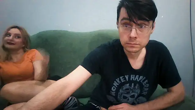 Snapshot of Eric_Basilio chatting on 04.19.26 Eric Basilio online show from 04.19.26