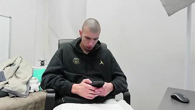 Ryan Dozer online show from 11.01.25