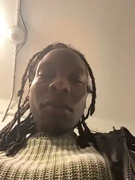 Snapshot of littyleesh1 chatting on 11.20.25 littyleesh1 online show from 11.20.25