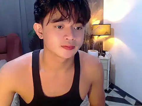 Snapshot of NautyBoyBrazeen_143 chatting on 06.18.26 NautyBoyBrazeen 143 online show from 06.18.26