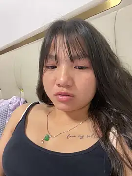 Emlyly-18 online show from 09.18.25