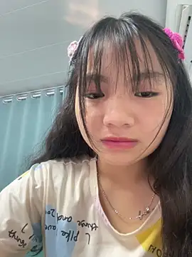 Emlyly-18 online show from 10.09.25