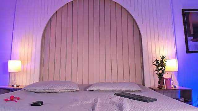 Snapshot of maria_gil chatting on 02.23.26 maria gil online show from 02.23.26