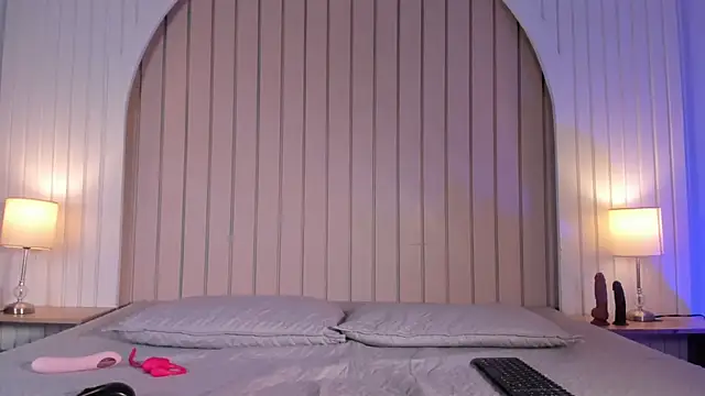 Snapshot of maria_gil chatting on 03.14.26 maria gil online show from 03.14.26