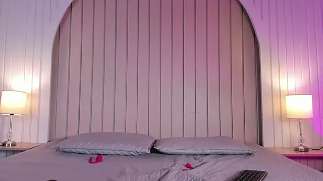 Snapshot of maria_gil chatting on 03.19.26 maria gil online show from 03.19.26