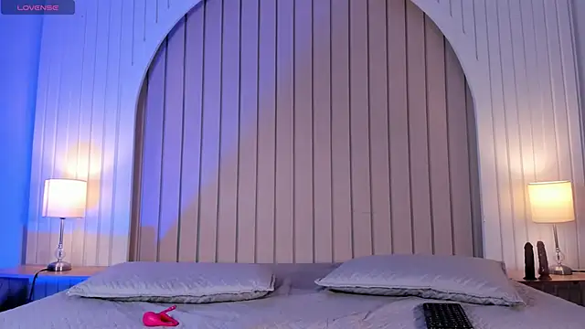 Snapshot of maria_gil chatting on 04.14.26 maria gil online show from 04.14.26