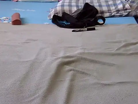 Playroom queen online show from 02.03.26