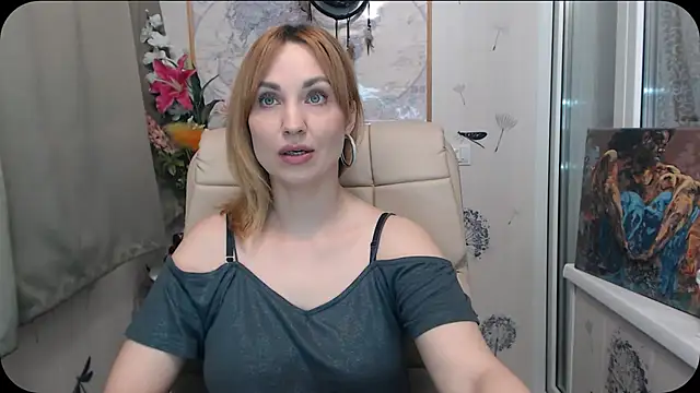Snapshot of KatrinAlluring chatting on 04.11.26 KatrinAlluring online show from 04.11.26