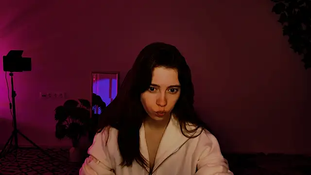Snapshot of Yoka_paradoXXX chatting on 10.01.25 Yoka paradoXXX online show from 10.01.25
