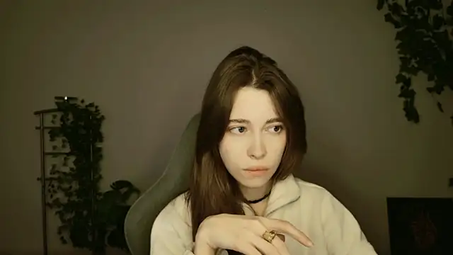 Yoka paradoXXX online show from 11.26.25