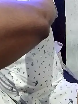 Snapshot of Neggajr87 chatting on 09.10.25 Neggajr87 online show from 09.10.25