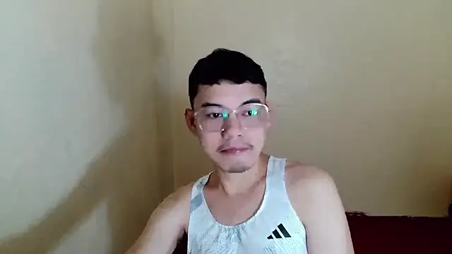 Snapshot of keirflorianxx chatting on 09.23.25 keirflorianxx online show from 09.23.25