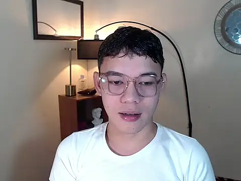 Snapshot of keirflorianxx chatting on 10.01.25 keirflorianxx online show from 10.01.25