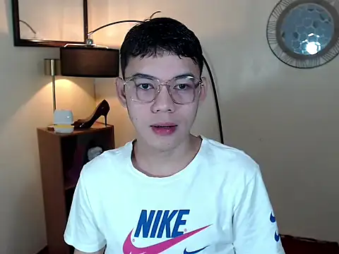 Snapshot of keirflorianxx chatting on 10.06.25 keirflorianxx online show from 10.06.25