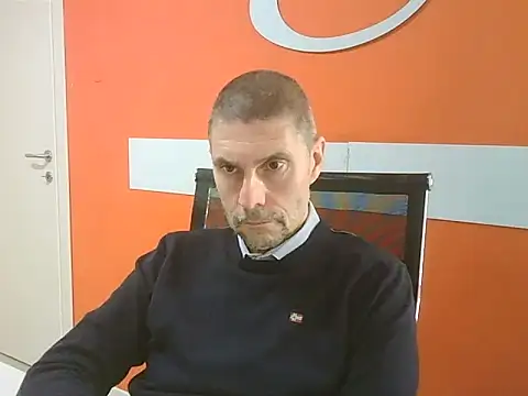 max79ve31 online show from 12.05.25