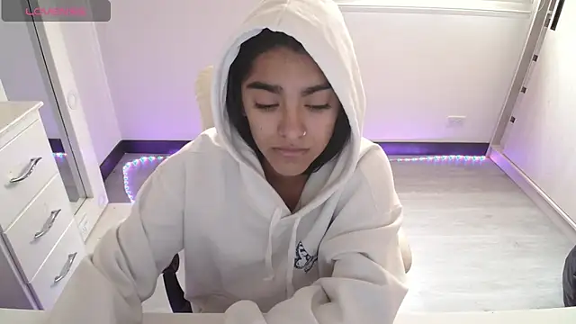 amarasilk  online show from 04.11.26