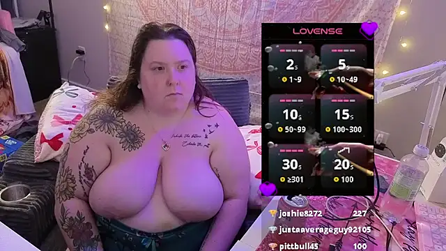 brookenicole3003 online show from 04.17.26