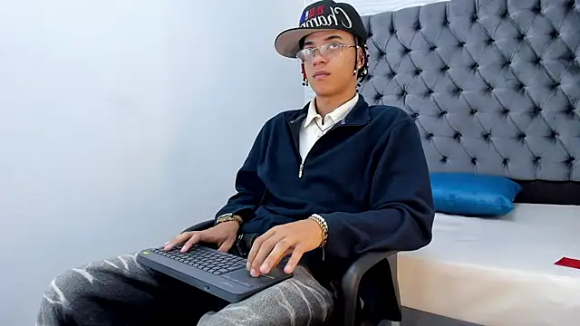 MARSHALL SPENCER online show from 12.04.25