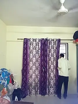 8133vaibhavh online show from 10.23.25