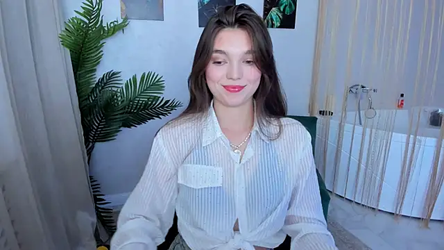 DivineAmour online show from 11.08.25