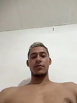 Snapshot of Boy_hot- chatting on 05.16.26 Boy hot- online show from 05.16.26