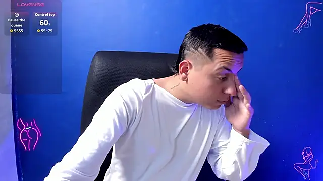 Snapshot of Sahira_and_Zaid chatting on 10.07.25 Sahira and Zaid online show from 10.07.25