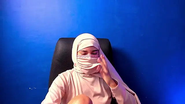 Snapshot of Sahira_and_Zaid chatting on 10.15.25 Sahira and Zaid online show from 10.15.25