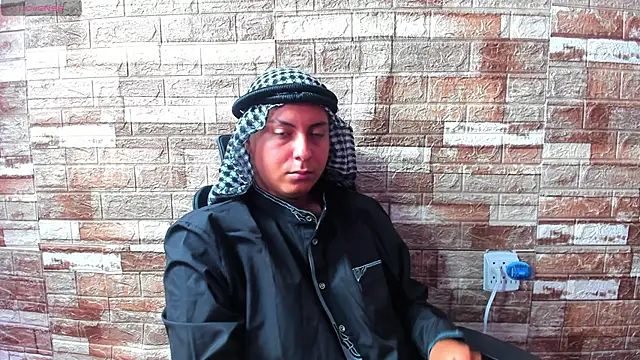 Snapshot of Sahira_and_Zaid chatting on 10.29.25 Sahira and Zaid online show from 10.29.25